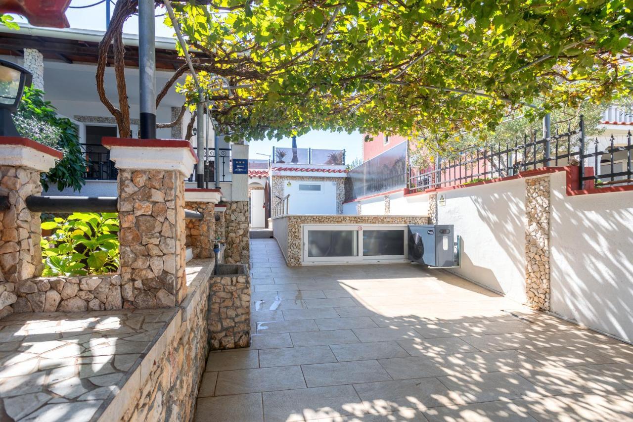 Holiday House Iva Slatine Exterior foto