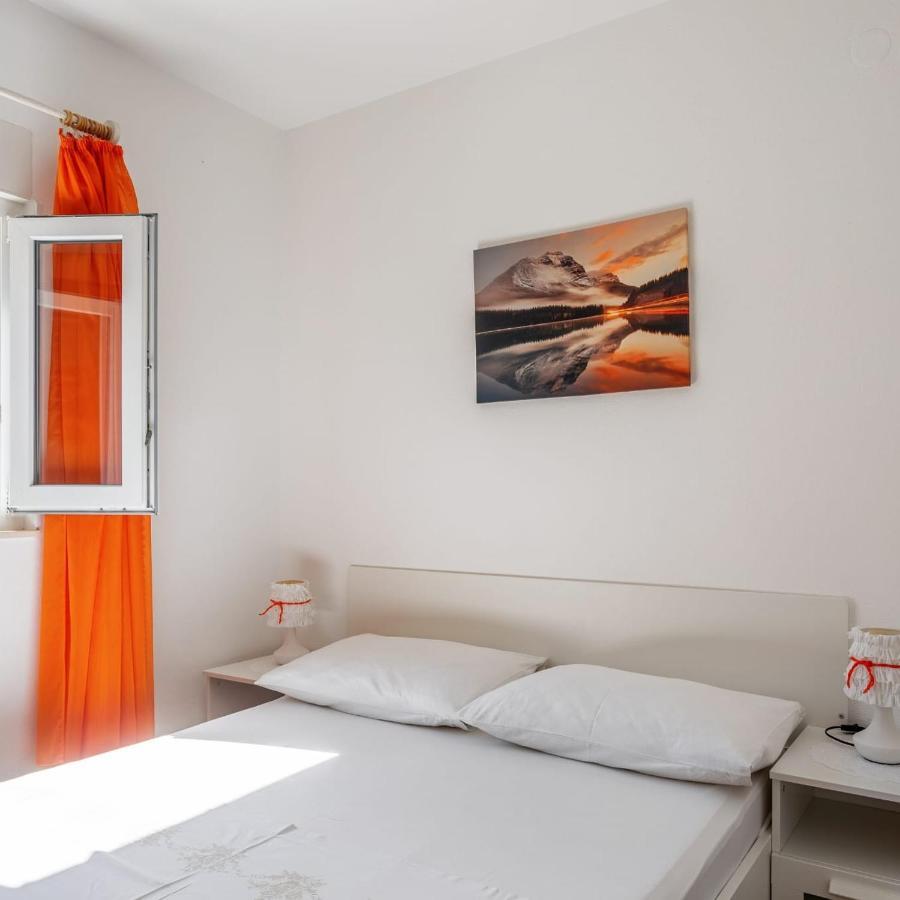 Holiday House Iva Slatine Exterior foto